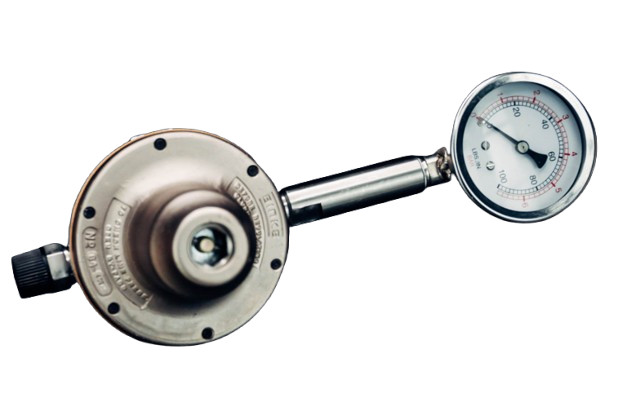 BINKS REGULATOR 84-409 NSNP Stainless Fluid Regulator
