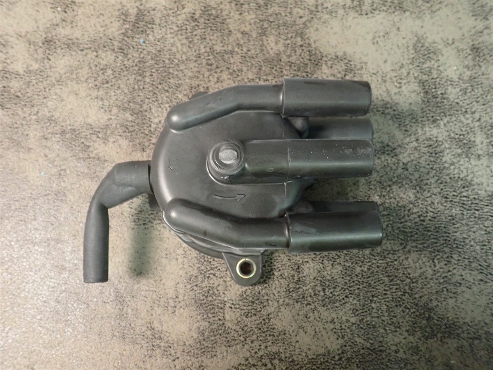 NEW WVE 5D1101 Distributor Cap (SS47)