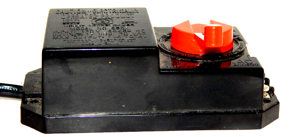 Vintage Bachmann Transformer 6607