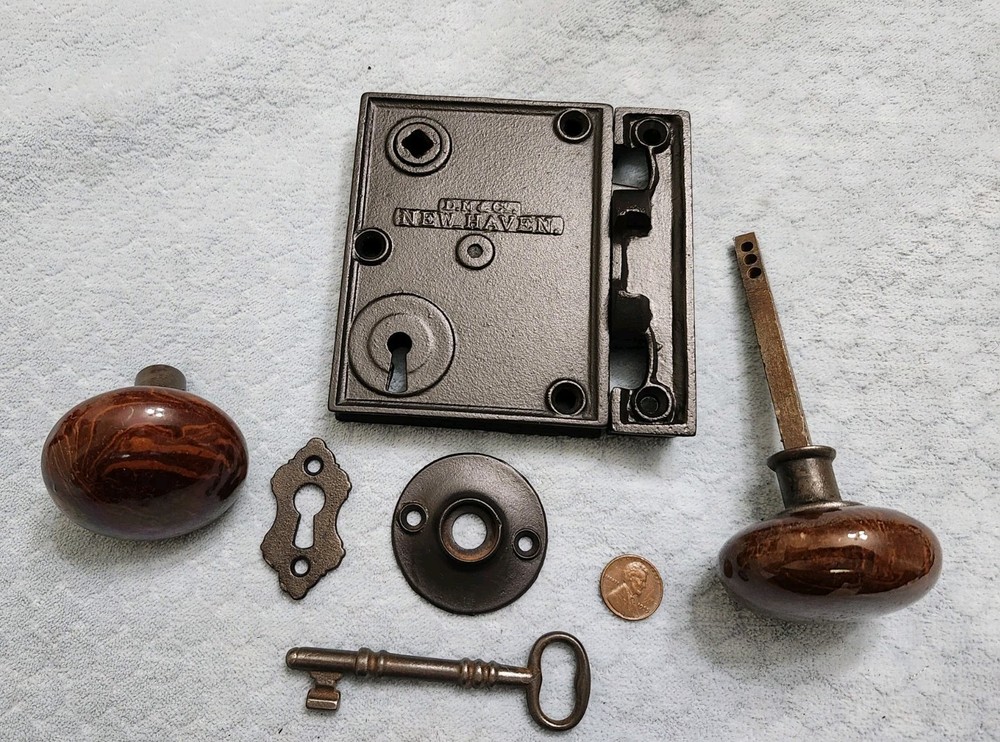 D. M. & Co. Carpenter Style Rim Lock