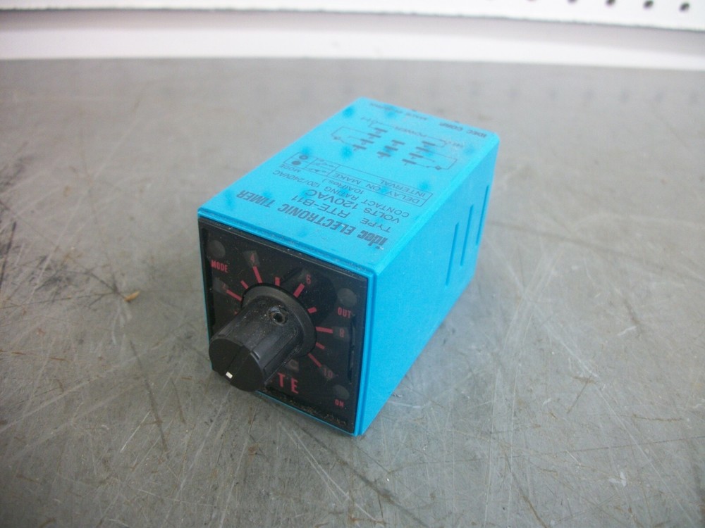 IDEC ELECTRONIC TIMER RTE-B11 120VOLT 0-10SEC