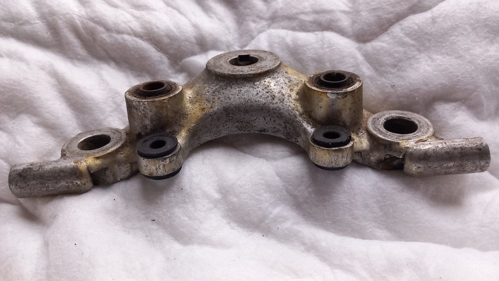 Suzuki T500 Top Yoke