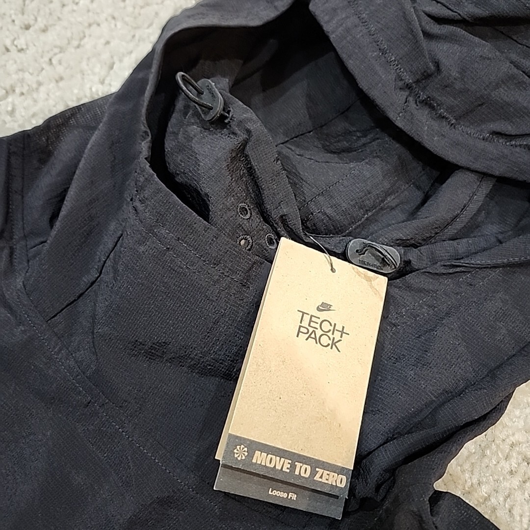 Medium Nike Sportswear Tech Pack Hooded Woven Black Jacket FN2632-010 Pullover