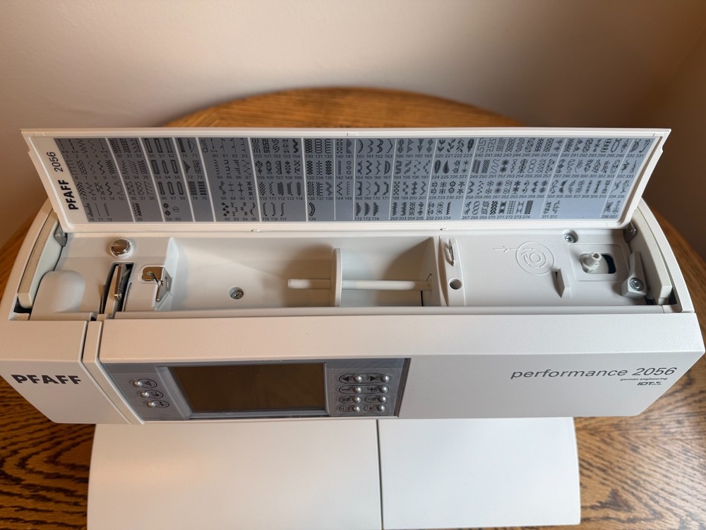 PFAFF Performance 2056 Sewing Machine