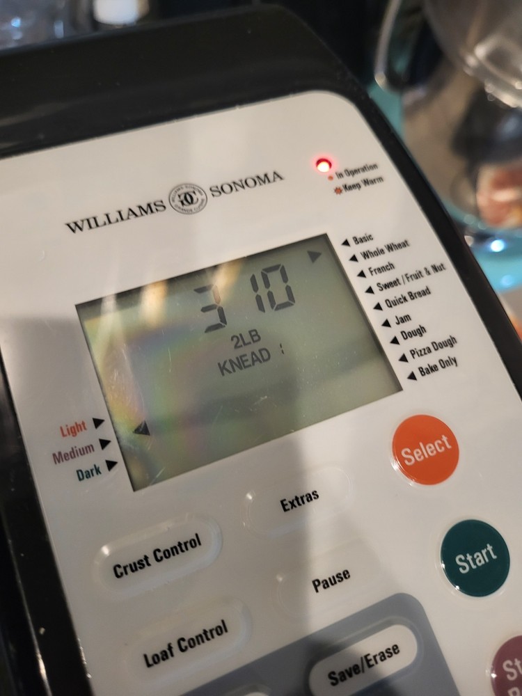 Williams-Sonoma Automatic Bread Maker~WS0401~For Charity