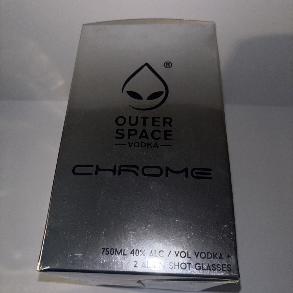 LARGE OUTER SPACE VODKA ALIEN HEAD EMPTY BOTTLE LIMITED EDITION BOX SHOT GLASSES