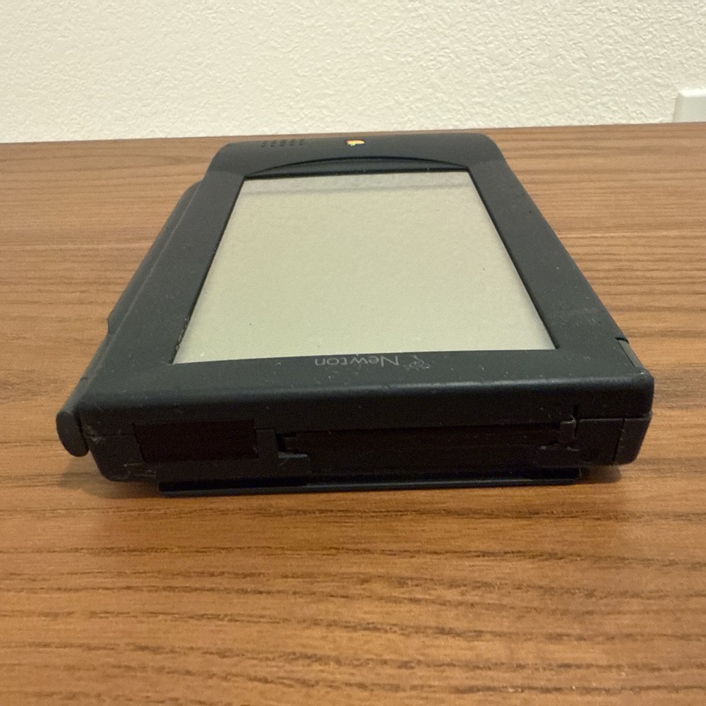 Apple Newton MessagePad H1000 + Modem, Stylus & Case – untested