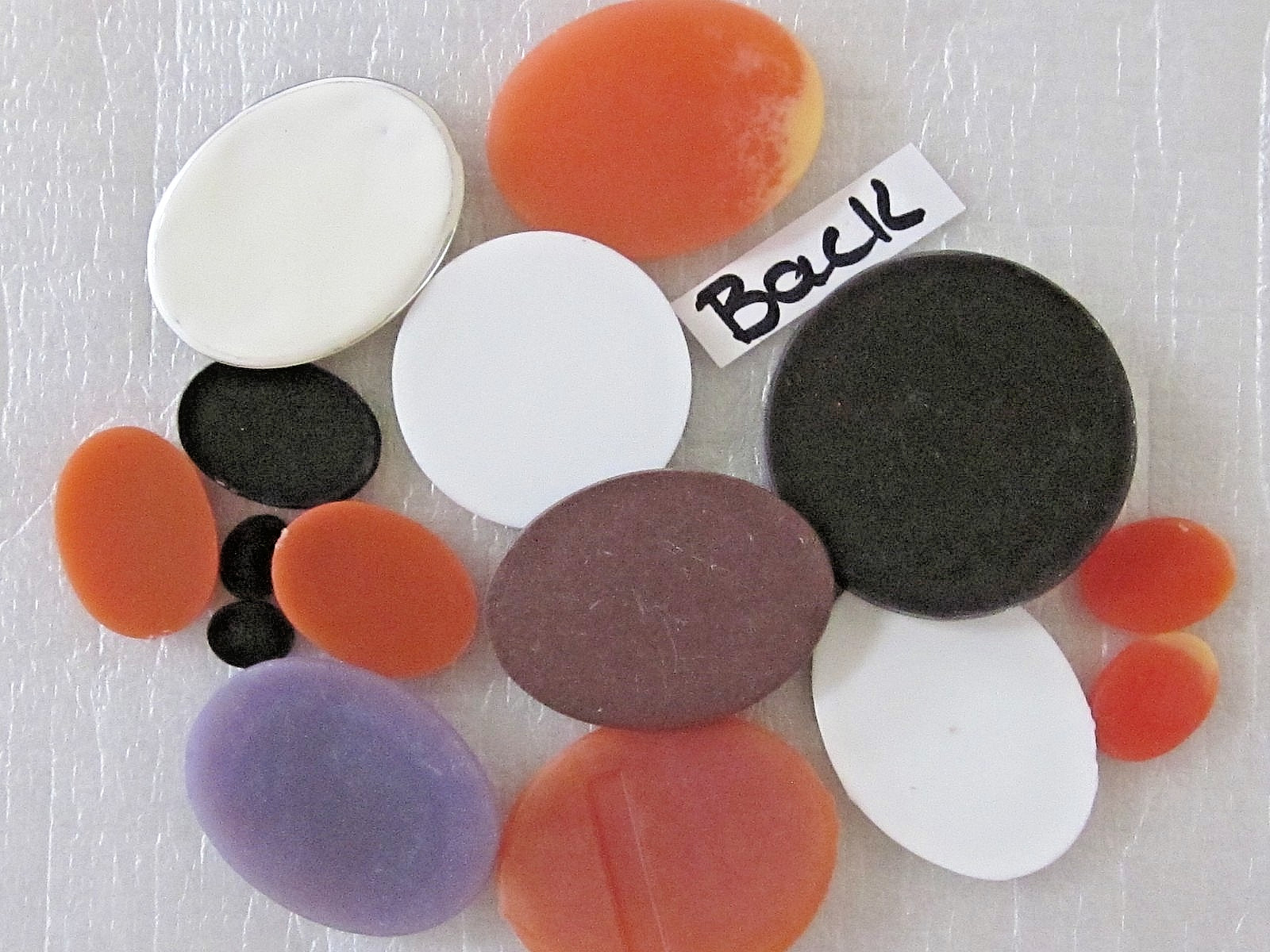 * SALE* VTG CAMEOS 40x30mm HUGE 17piece LOT JEWELRY RESIN FINDINGS REPAIR CRAFTS