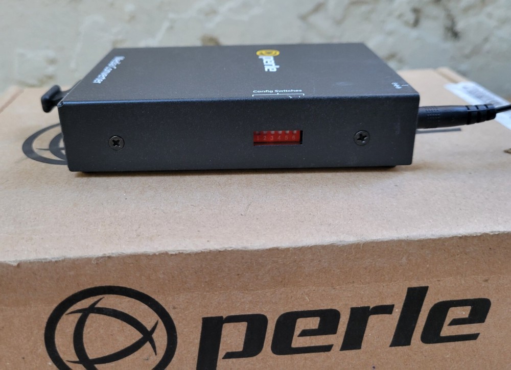 Perle S-1000P-M2SC05 Media Converter