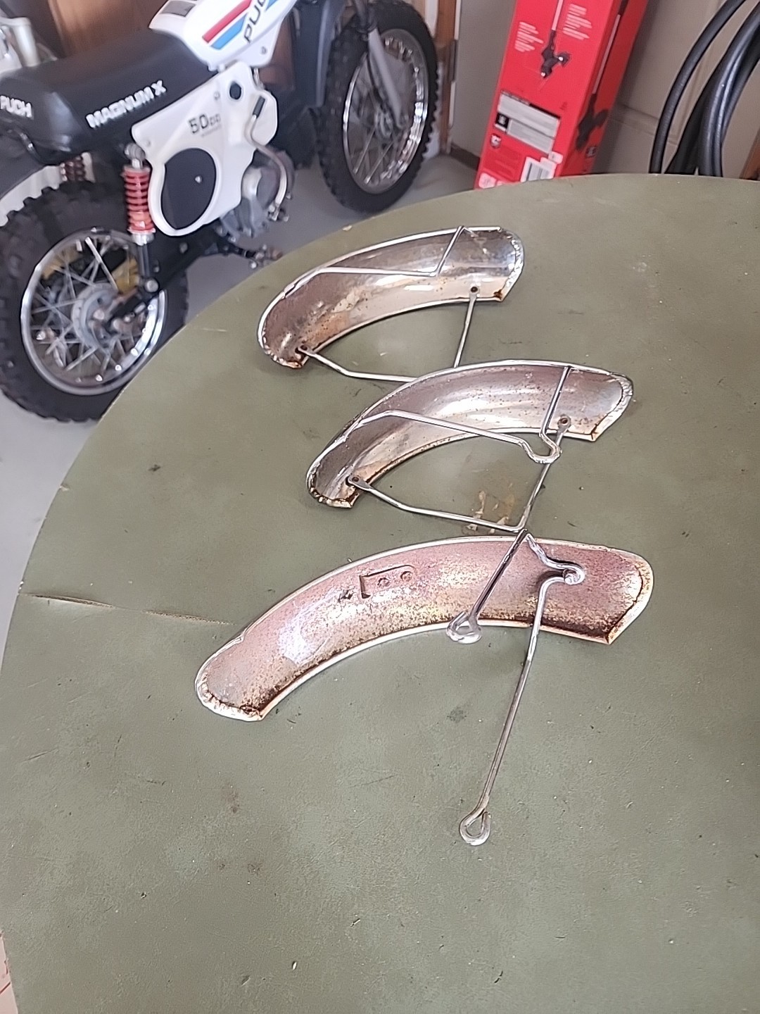 2000s SCHWINN LIL STINGRAY TRICYCLE CHROME FRONT +REAR FENDERS NICE SHAPE L$$K