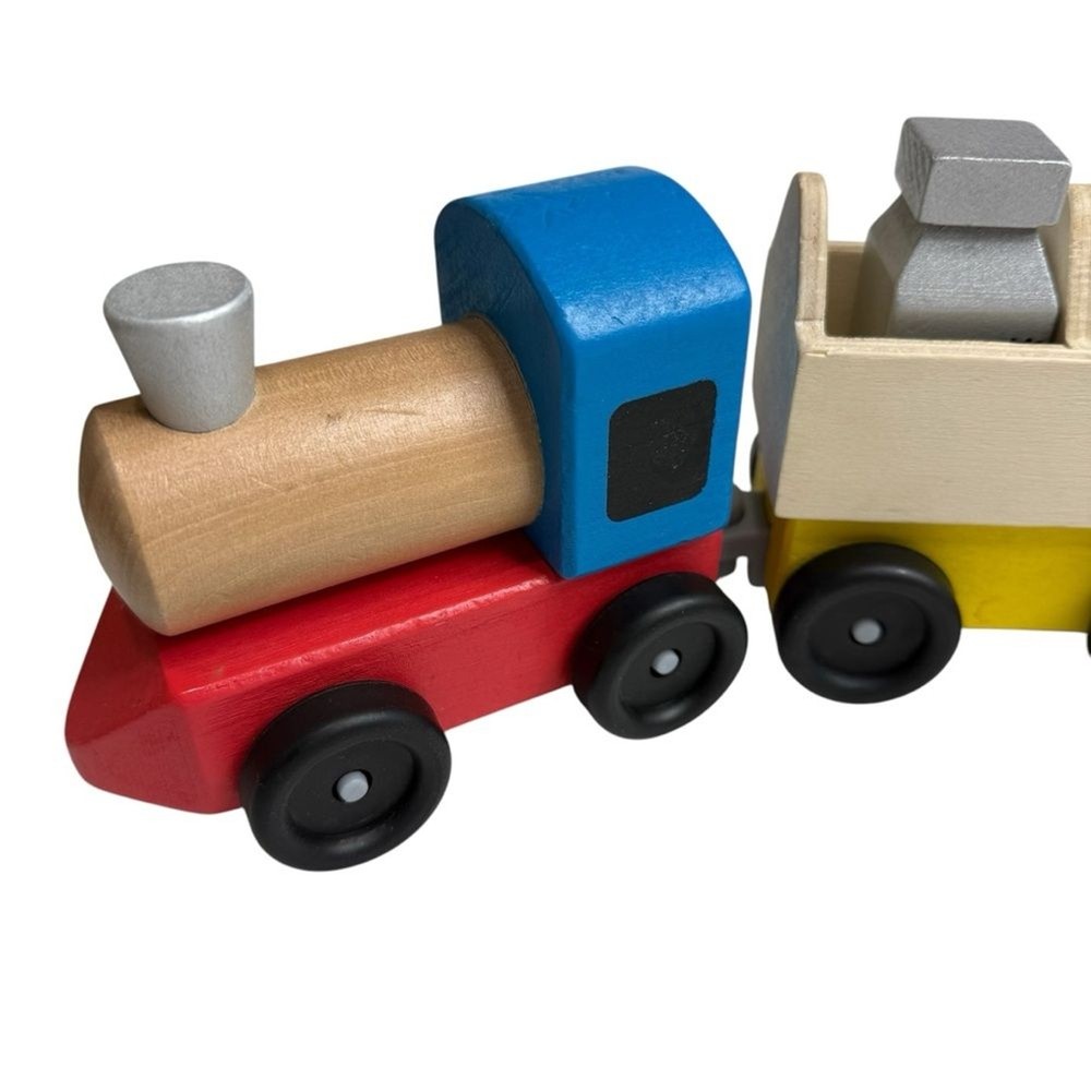 Melissa & Doug Wooden Train with blocks