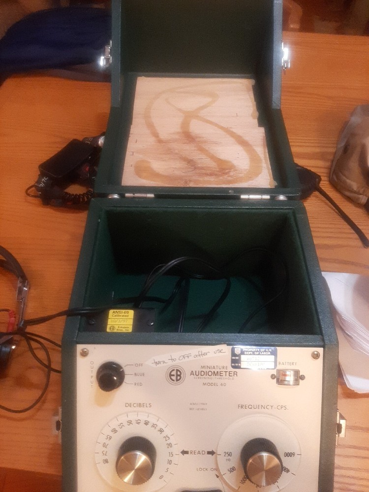 1982 Vintage Eckstein Bros., Inc. EB-60A Miniature Audiometer With Case