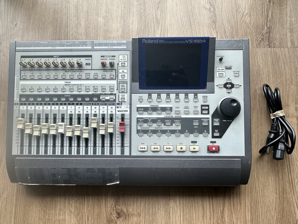 Roland VS-1824CD Digital Studio Workstation 24-Bit Multitrack Recorder
