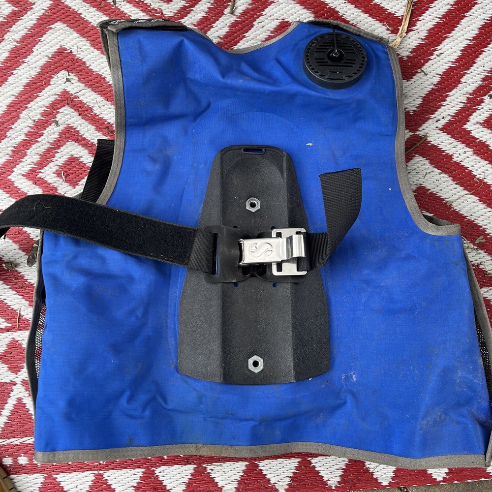Scubapro Dive Vest Jacket with Regulator Size Medium
