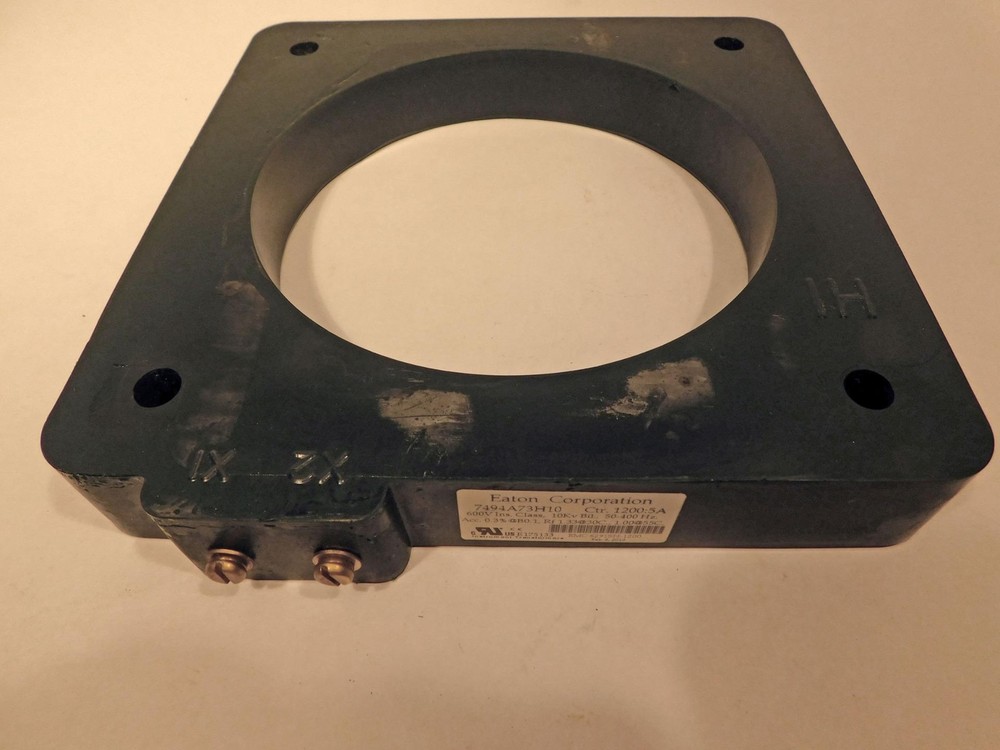 Eaton 7494A73H10 Ctr. 1500:5A Current Transformer