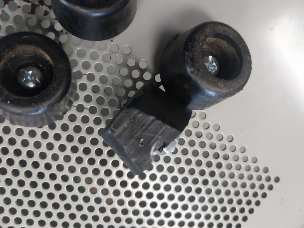 Hellicrafters HT 40 Set Of 4 Feet Only