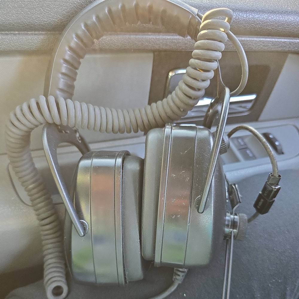 Astrocom Electronics Microphone Dynamic M-87/AIC DYNAMIC Aviation Headset parts