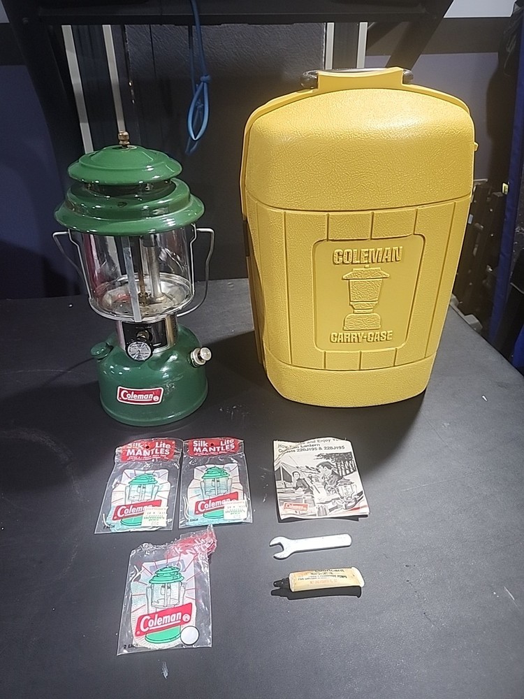 Coleman Lantern And Carry-Case Model 220J