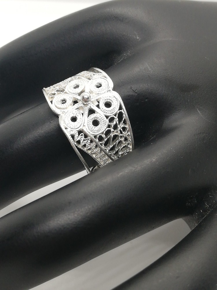 . 970 Solid Silver Women's Ring Size 8 Filigree New.