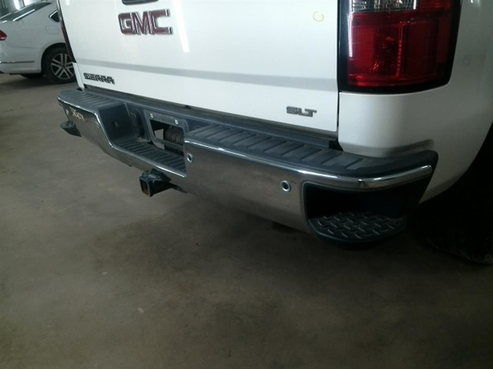 SIERRA150 2014 High Mounted Stop Light 104875339
