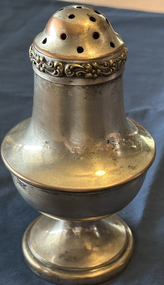 Vintage Silver plated 6 3/4” Sugar Shaker