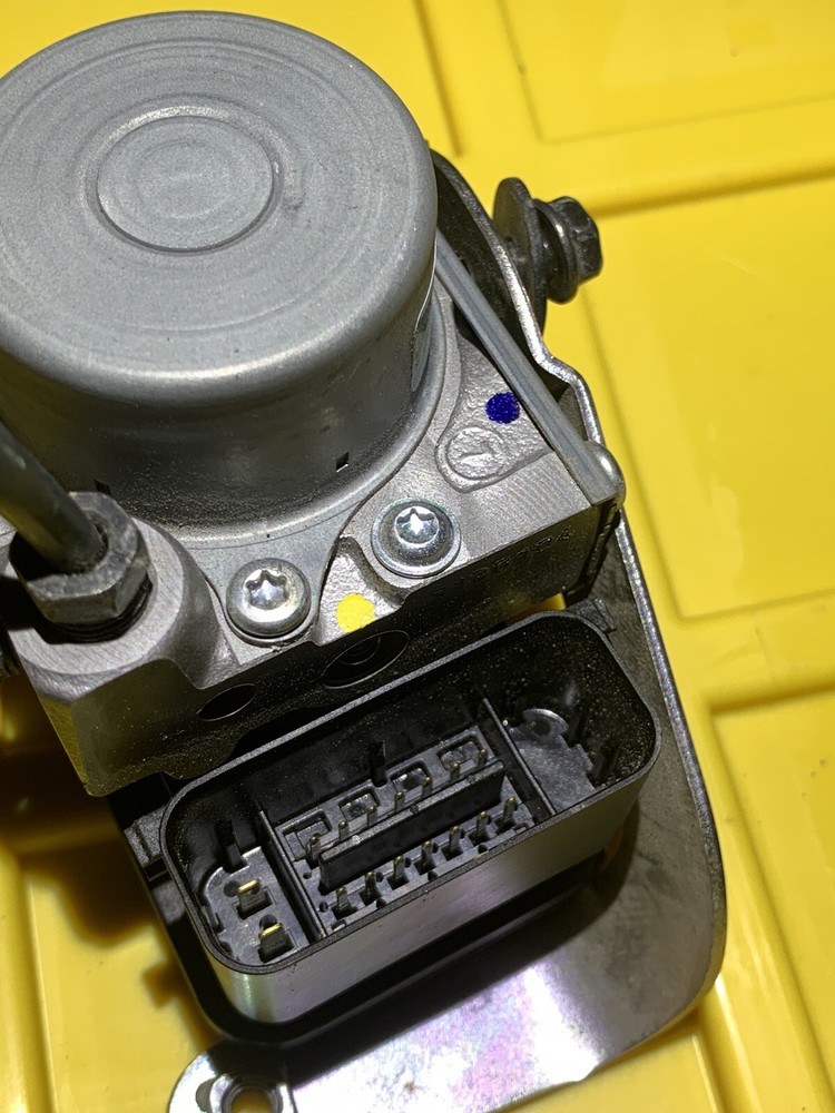 2016 Honda CBR650F ABS PUMP UNIT MODULE OEM