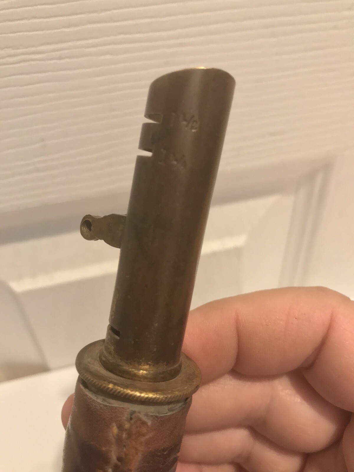 CIVIL WAR PERIOD LEATHER POWDER FLASK ( MARKED AM FLASK & CAP CO )