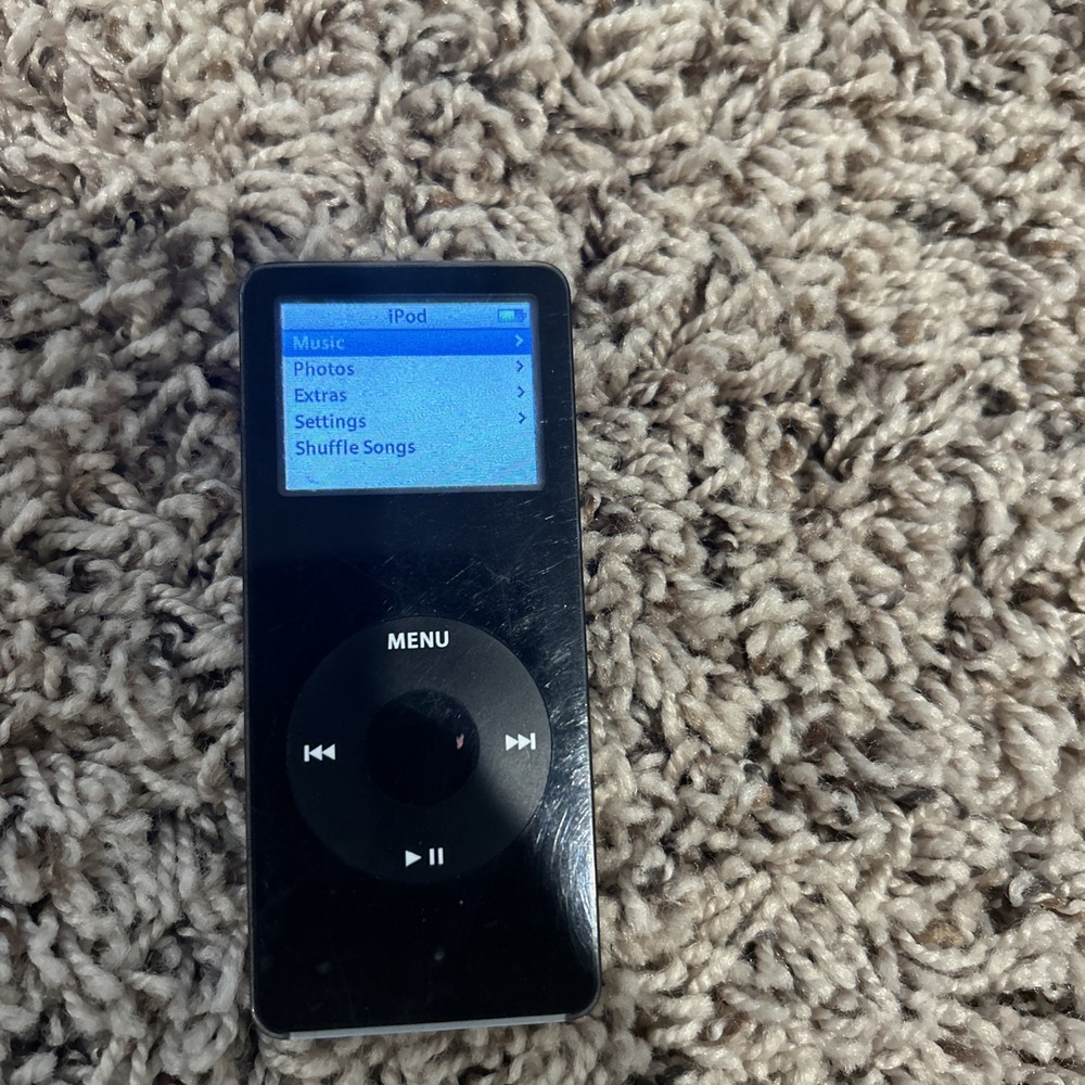 Apple iPod Nano 1st Generation 2GB Black A1137