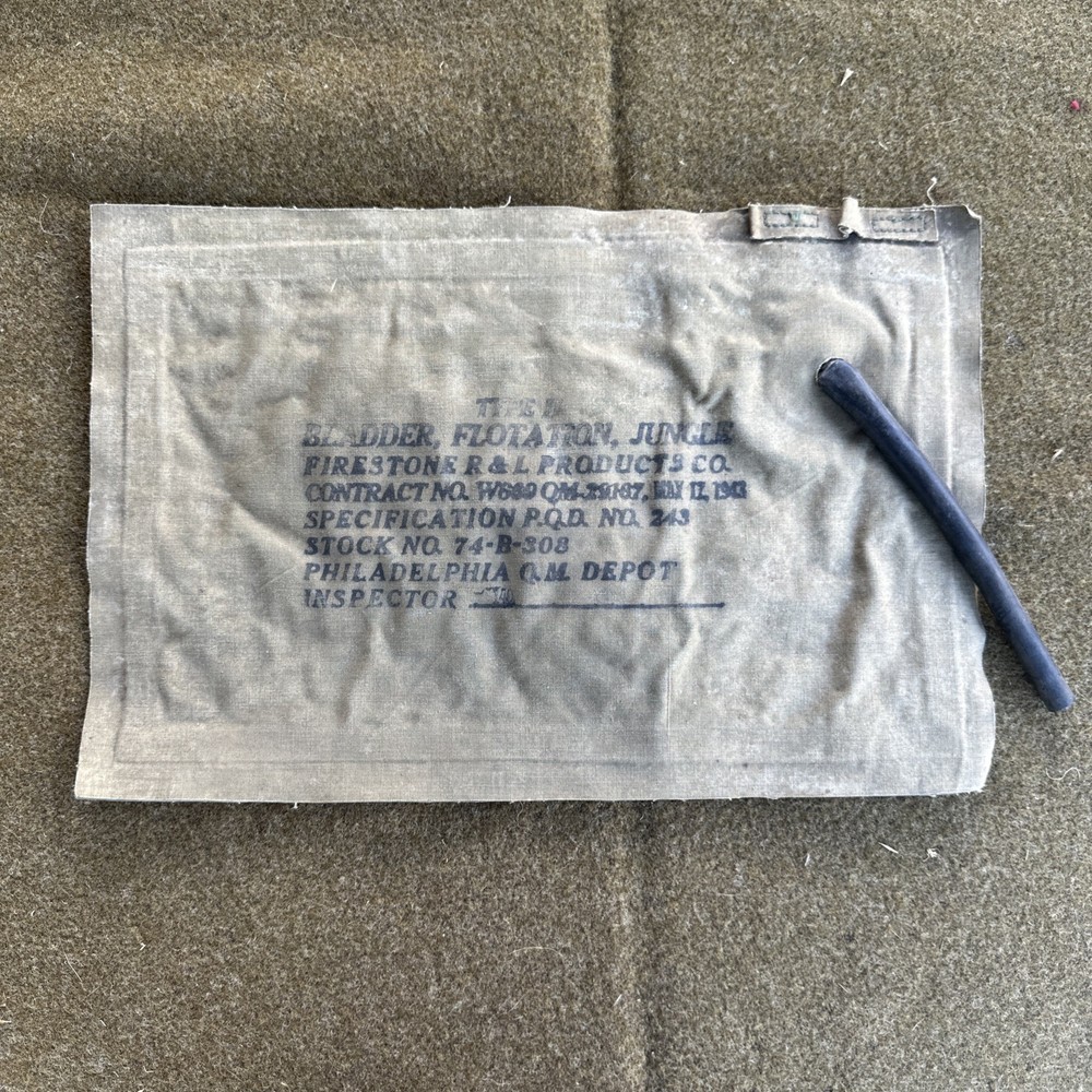 ORIGINAL WWII US ARMY USMC M1942 JUNGLE FLOTATION BLADDER