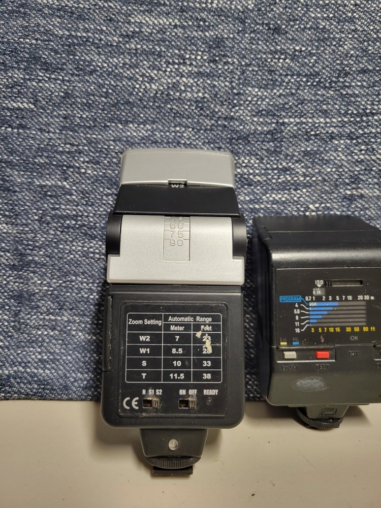 Lot of Camera Flashes UNTESTED