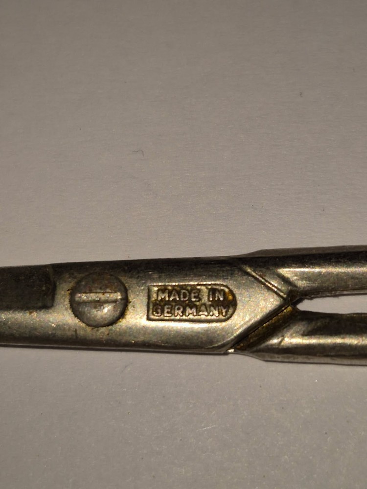 VINTAGE MADE IN GERMANY BLUNT TIP SMALL SCISSORS E2