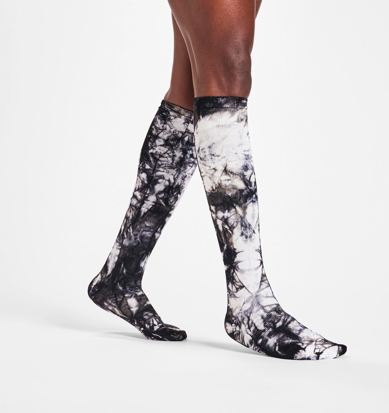 Women's Wide Calf Socks 1214 MmHg Compression Up To 22 Inch 1 Pair