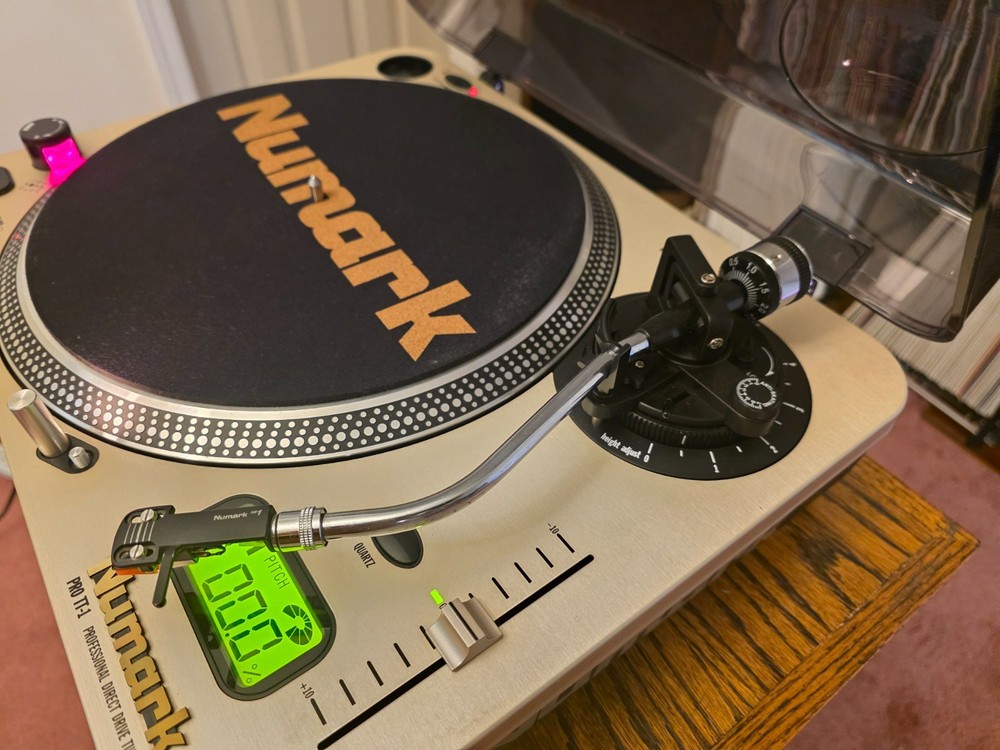 Numark Pro TT-1 Direct Drive Turntable ( Excellent Working Condition )