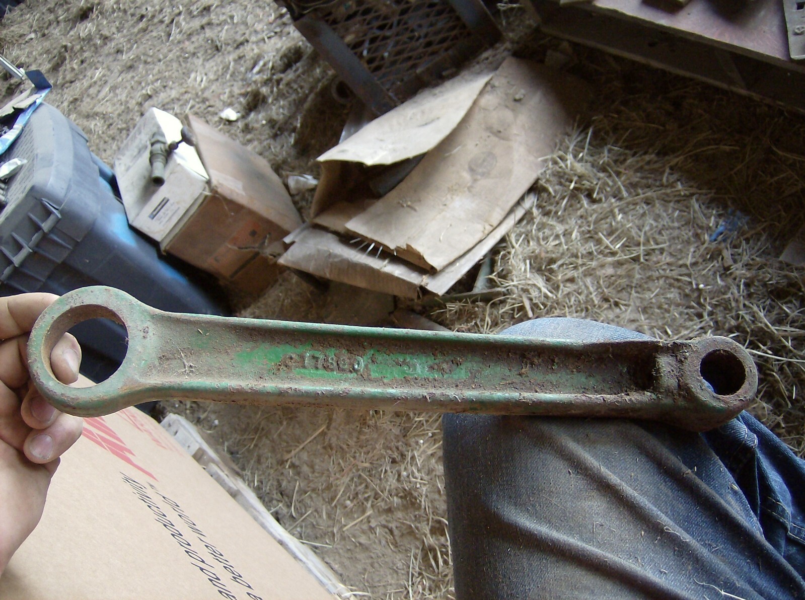 C17880 JOHN DEERE ROD MANURE SPREADER?