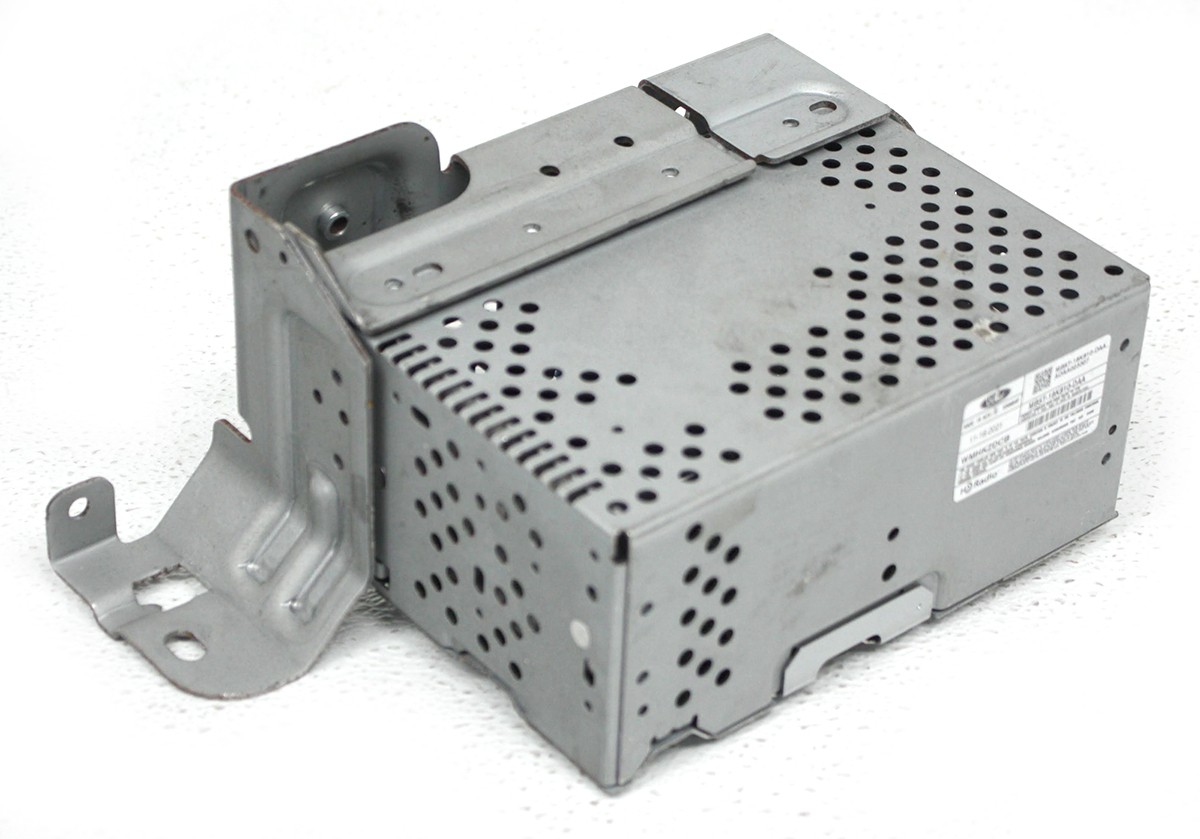 MB5T-18K810-DAA OEM Radio Audio Receiver For Ford Explorer