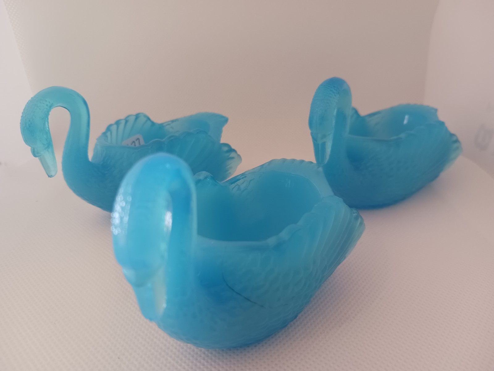 VINTAGE BOYD GLASS TEAL BLUE SWAN OPEN SALT CELLAR DISH (1978-1983)