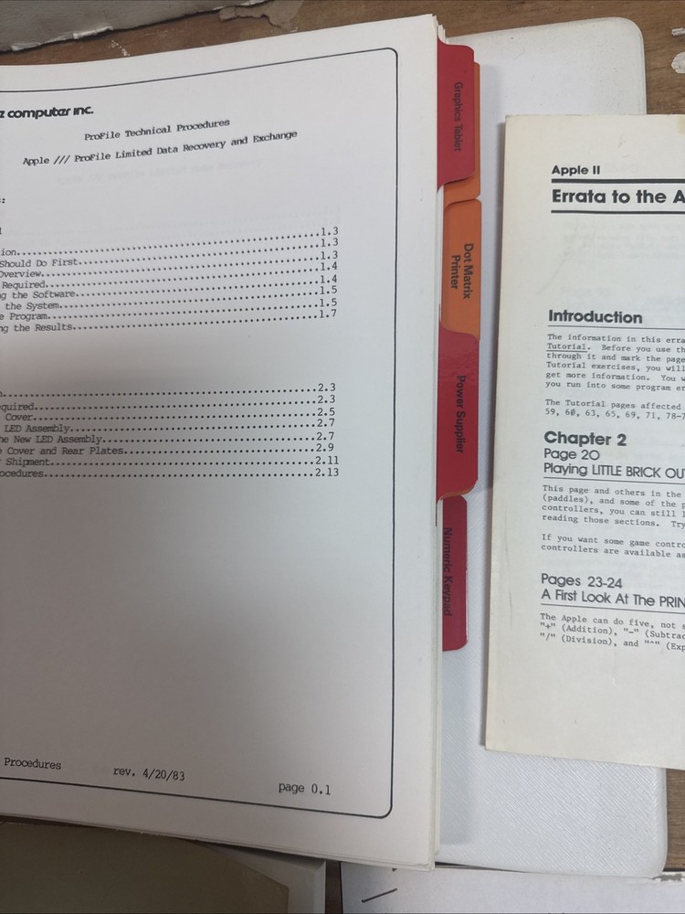 Apple Service Binder Technical Procedures Vol 1 + ResEdit Reference Version 2.1