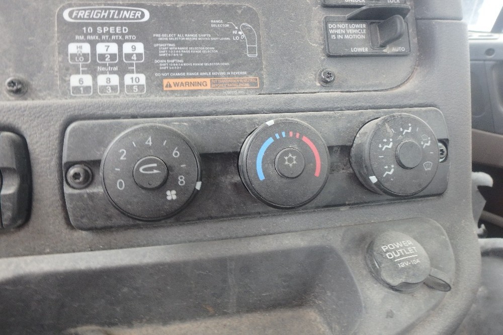 FREIGHTLINER CASCADIA 2011: Temperature Control a22-60645-101
