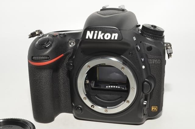 932 Near Mint - Shutter Count 1644 Nikon D750