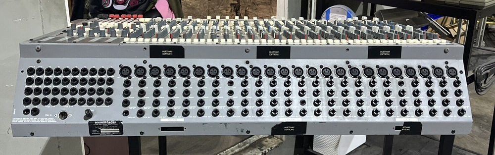 SOUNDTRACS TOPAZ 24 CONSOLE MIXER