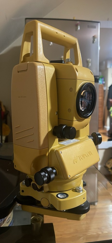 Topcon GTS 229