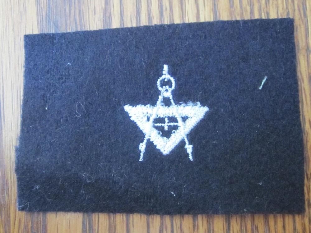 U.S. NAVY DRAFTSMAN DISTINGUISHING MARK, INSIGNIA OR STRIKER