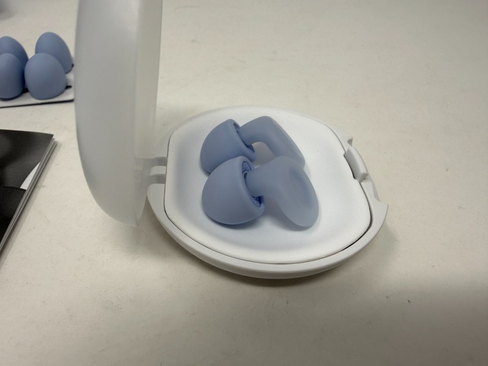 Loop Dream BLUE Silicone/Memory Foam Tips Sleeping Comfortable