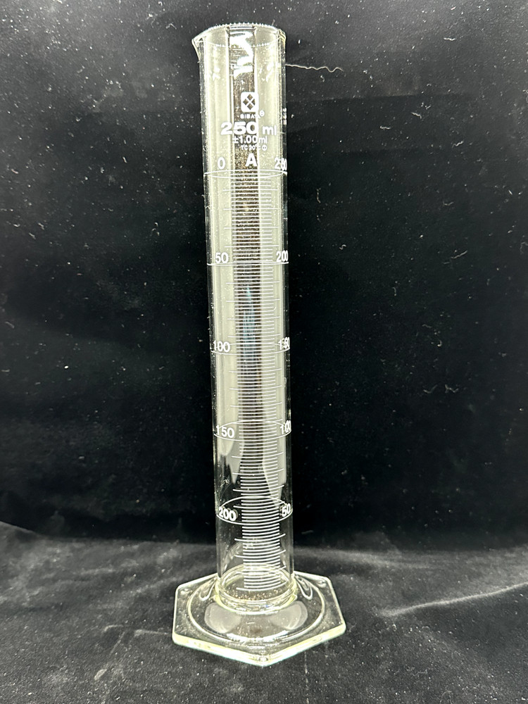 SIBATA 250 mL GRADUATED CYLINDER (CLASS A)