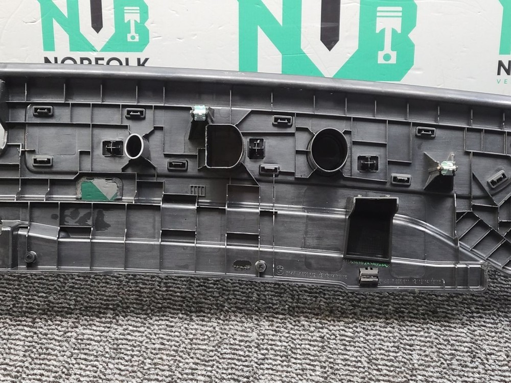 BMW X3 G01 Tailgate Loading Edge Trim 7396612
