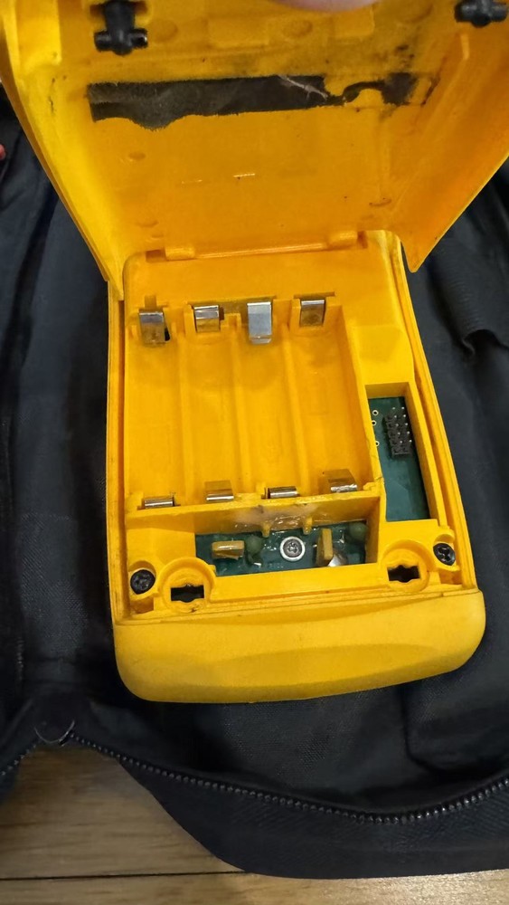 Fluke 724 Temperature Calibrator Fluke724