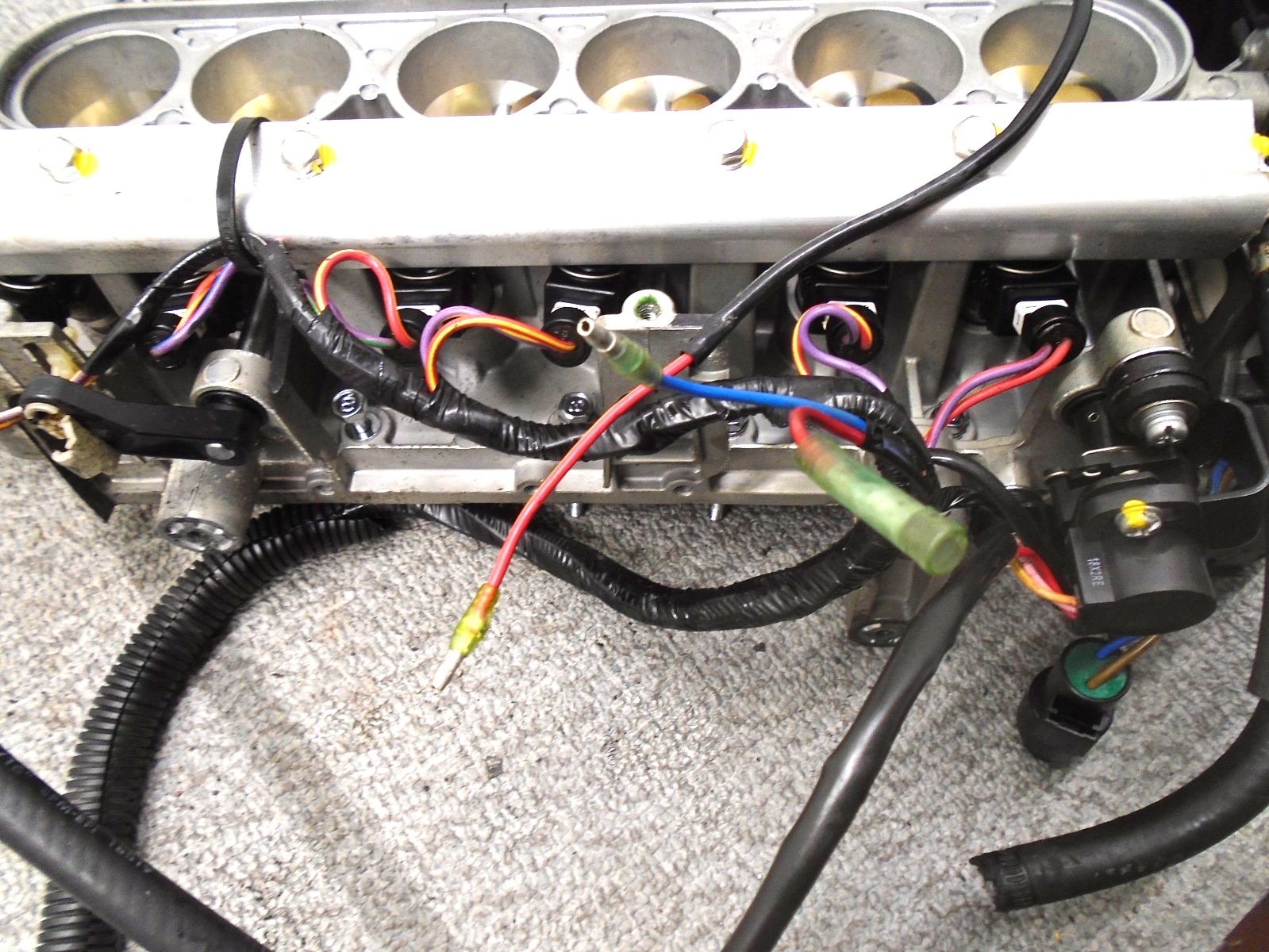 Yamaha OX66 2001-2005 150-250 Hp FUEL INJECTION NOZZLE ASSY 67H-13751-00-00