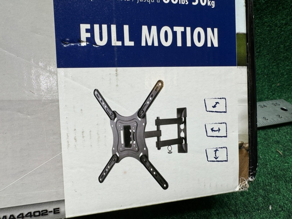 Monster Mounts Platinum MA4402-E Slim Full Motion Mount 23"-55"