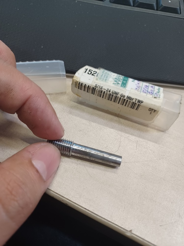 5/16-24 UNF Go Mbr TWP Threaded Plug 1Flute