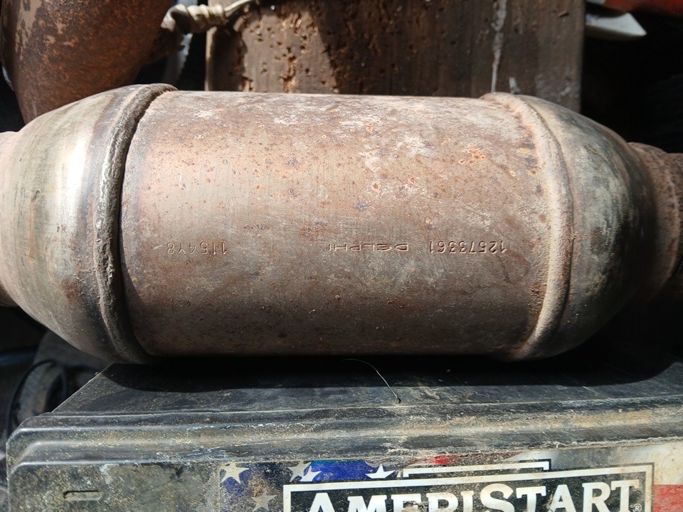 Chevy Truck GMC Scrap Catalytic Converter for Recycling